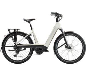 Charter+ 4 R9 800 LS M Lunar Silver